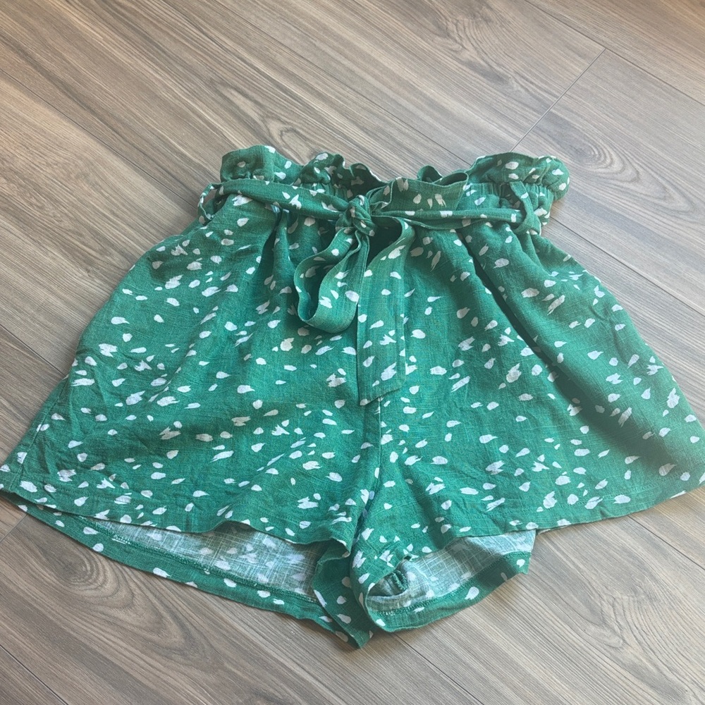 Lush Green Patterned High Waist paper bag short